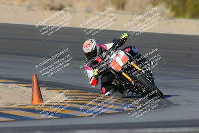 media/Dec-18-2022-SoCal Trackdays (Sun) [[8099a50955]]/Turn 10 (140pm)/